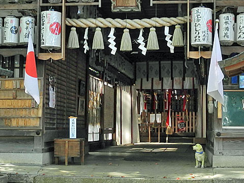 羽束師神社　拝殿