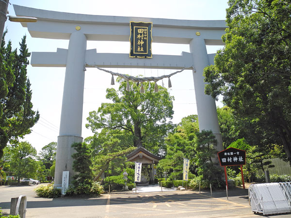 田村神社大鳥居