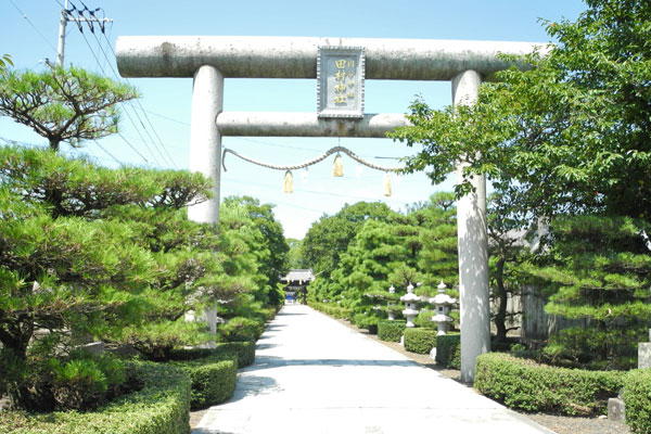 田村神社表参道