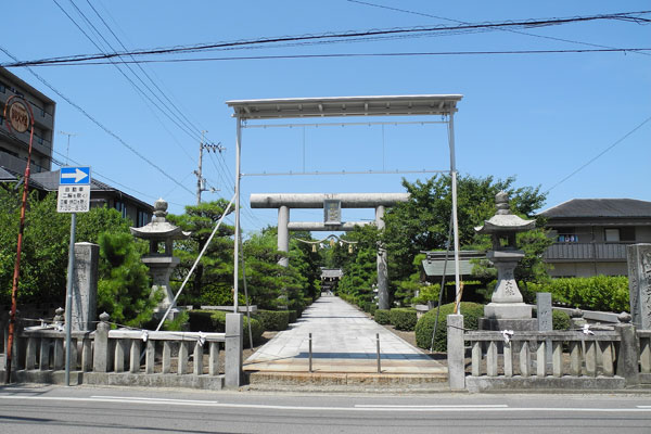 田村神社表参道入り口