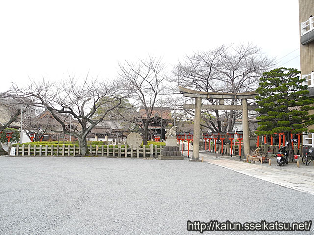 六孫王神社境内