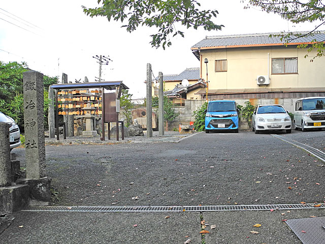 鍛冶神社入り口